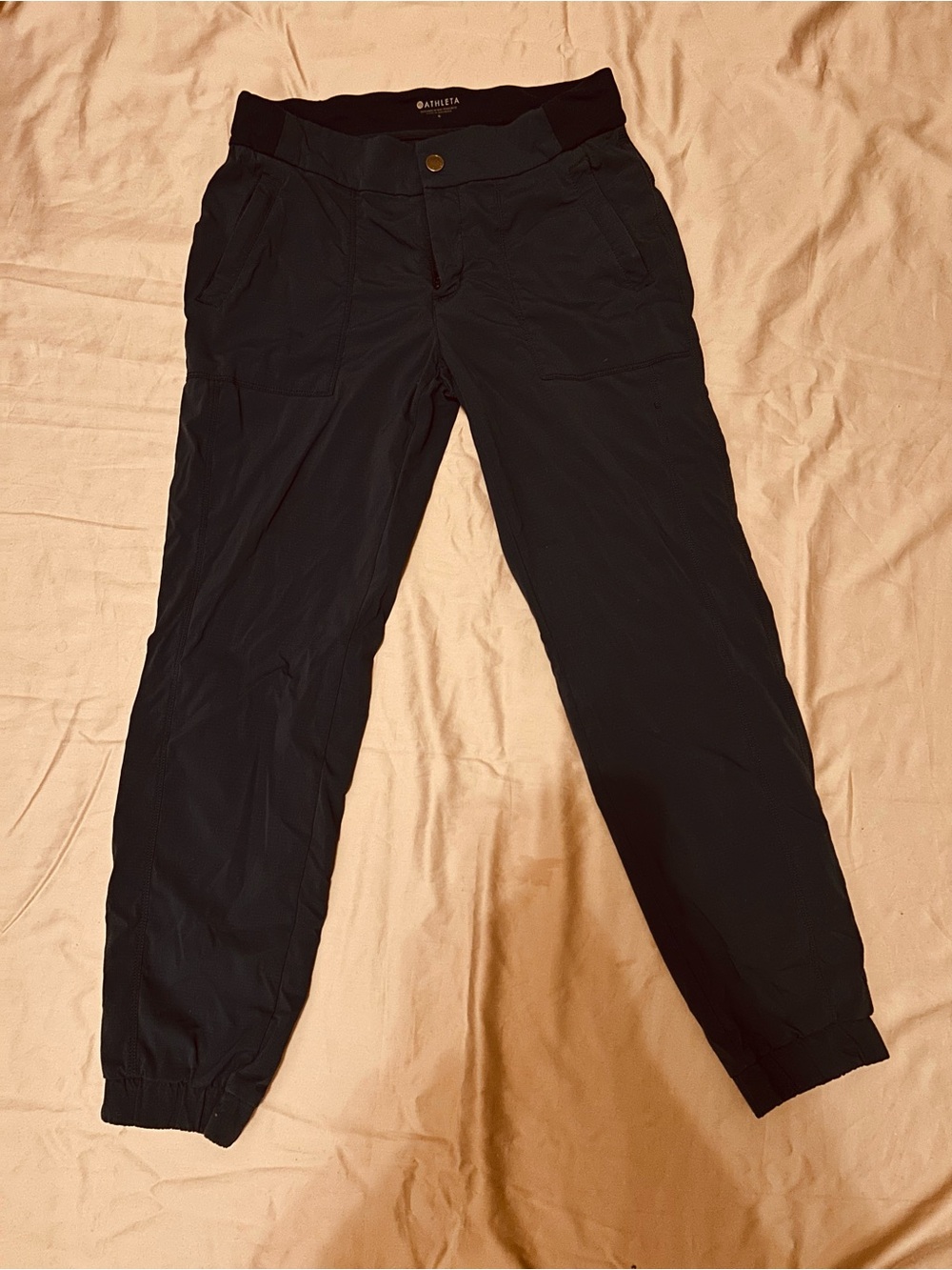 Athleta women’s Black Jogger Pants Size 6